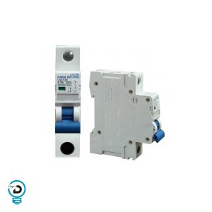 فیوز مینیاتوری 16 آمپر پارس اروند یک تولیدکننده معتبر و موفق فیوز مینیاتوری 16 آمپر ایرانی است که در زمینه ی تولید انواع متنوع تجهیزات روشنایی و قطعات صنعتی فعالیت می کند . با ارائه ی محصولات درجه یک و استاندارد پاسخگوی نیازهای بازار .داخلی. می باشد. و. ما. در. این. مطلب. سعی. داریم. به. توضیح. مشخصات. فنّی و کارایی یکی از این تجهیزات صنعتی و حفاظتی که شامل :فیوز مینیاتوری پارس اروند می گردد، بپردازیم. کلید مینیاتوری یا فیوز، یا به عبارت دیگر MCB مخفف Miniature Circuit Breaker است که یک کلید الکترومکانیکی خودکار به شمار می‌رود. از این تجهیزات برای حفاظت مصرف کننده در برابر خطای اتصال کوتاه و همچنین جریان اضافه بار استفاده می‌کنند. از آنجایی که کلید مینیاتوری به صورت خودکار عمل می‌کند، پس از قطع شدن، دوباره به مدار باز خواهد گشت. این کلیدها غیر قابل تنظیم بوده و می‌توانند به صورت مغناطیسی و حرارتی عمل کنند. شاید از خودتان بپرسید که چرا این کلیدها را کلیدهای مینیاتوری نامیده‌اند؟ یکی از تفاوت‌های اصلی کلیدهای خودکار مینیاتوری با فیوزها همین موضوع است. به عبارت دیگر فیوزها یکبار مصرف هستند و پس از یک بار قطع شدن مدار، آب شده و باید تعویض شوند تا بتوانند مجددا به چرخه‌ی کار بازگردند. اما کلید مینیاتوری علاوه بر اینکه قابل قطع شدن زیر بار هستند و هم به صورت خودکار هم دستی قابل تنظیم هستند، پس از قطع مدار نیز مجددا به چرخه‌ی کار باز خواهند گشت و می‌توانند بارها این کار را انجام دهند.