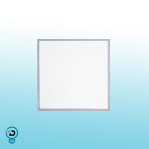 پنل 60*60 بک لایت توکار 70 وات برند آرام الکتریک پنل 60*60 بک لایت توکار 70 وات برند آرام الکتریک کاربرد گسترده ای دارد؛ می تواند روشنایی یکنواختی را با کمترین میزان سایه و حداقل خیرگی ایجاد کند. از این چراغ ها می توان برای تامین نور عمومی در محیط های اداری، تجاری، مجتمع های بزرگ، فروشگاه ها، بیمارستان ها و حتی در محیط های خانگی استفاده کرد پنل ال ای دی 70 وات 60×60 توکار آرام الکتریک دارای چیپ LED در ساختار خود می باشد که تعداد تراشه های بکار رفته شده در این پنل ها از نمونه های دیگر موجود در بازار بیشتر بوده و همین موضوع منجر به نوردهی بهتر و بیشتر آن می شود. پنل آریو تک دارای مصرف انرژی کمی می باشد. بازدهی بالای آن باعث شده تا در رده A انرژی قرار گیرد. این محصول همراه با آخرین تکنولوژی و دانش روز دنیا بوده و بصورت توکار عرضه شده .و این مدل در سایت دریای لامپ موجود است. از این پنل برای استفاده در محیط های پر مصرفی مانند ساختمان های اداری، تجاری، مجتمع های مسکونی، مطب ها. و .بانک. ها. بکار. ب.رده .می شود. این مدل به شکل مربع بوده و دارای نصب آسانی می باشد. پنل ال ای دی 70 وات 60×60 توکار آرام الکتریک با فریم آلومینیومی دارای رنگ بدنه سفید بوده که با رنگ پودری الکترواستاتیک پوشیده شده است و این موضوع مانع از خوردگی و پوسیدگی پنل می شود. این پنل ال ای دی دارای ابعاد بیرونی 60 در 60 سانتی متر است که بصورت مربع بوده و به شکل روکار و به راحتی نصب می شود. از این محصول در دو رنگ .نور آفتابی. مهتابی. عرضه شده که شما می توانید برحسب نیاز خود هر کدام از این رنگ نورها را از سایت دریای لامپ انتخاب و .خریداری. نمایید.